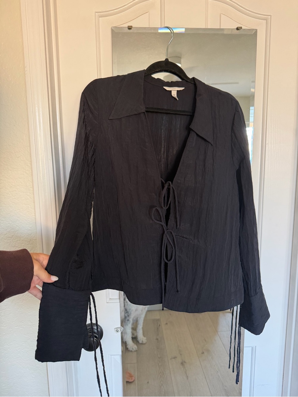 H&M Black Tie-Front Long Sleeve Blouse